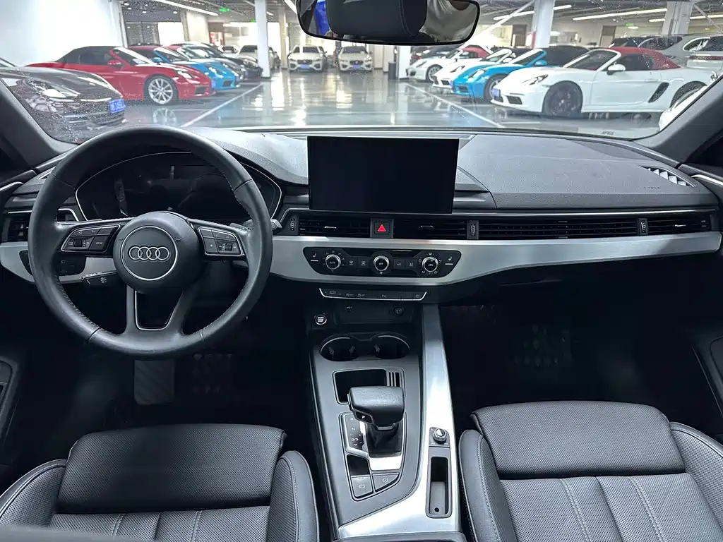 Audi A4L 2022 40 TFSI Fashion