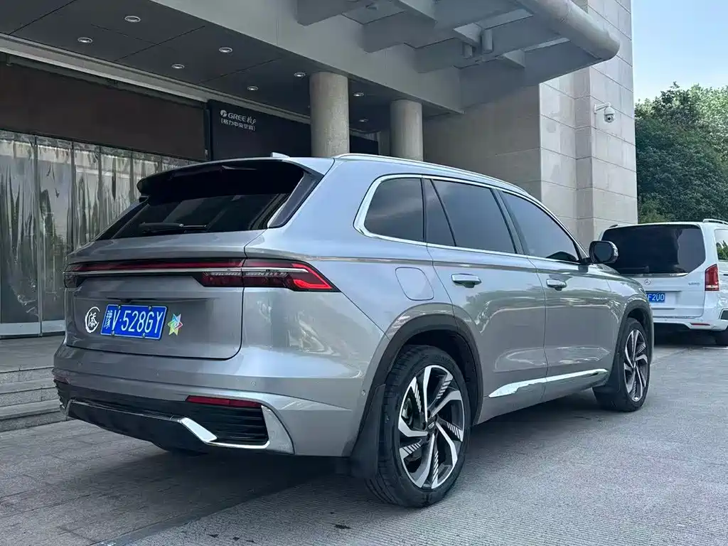 Geely Xingyue L — миниатюра 3