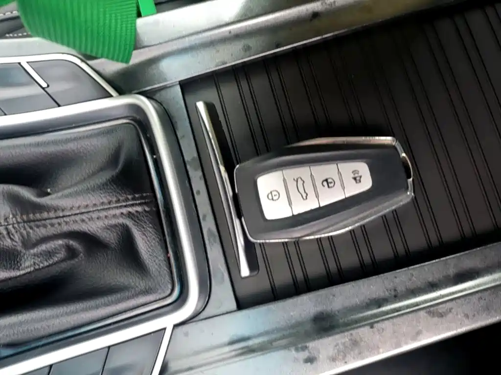 Geely Emgrand — миниатюра 9