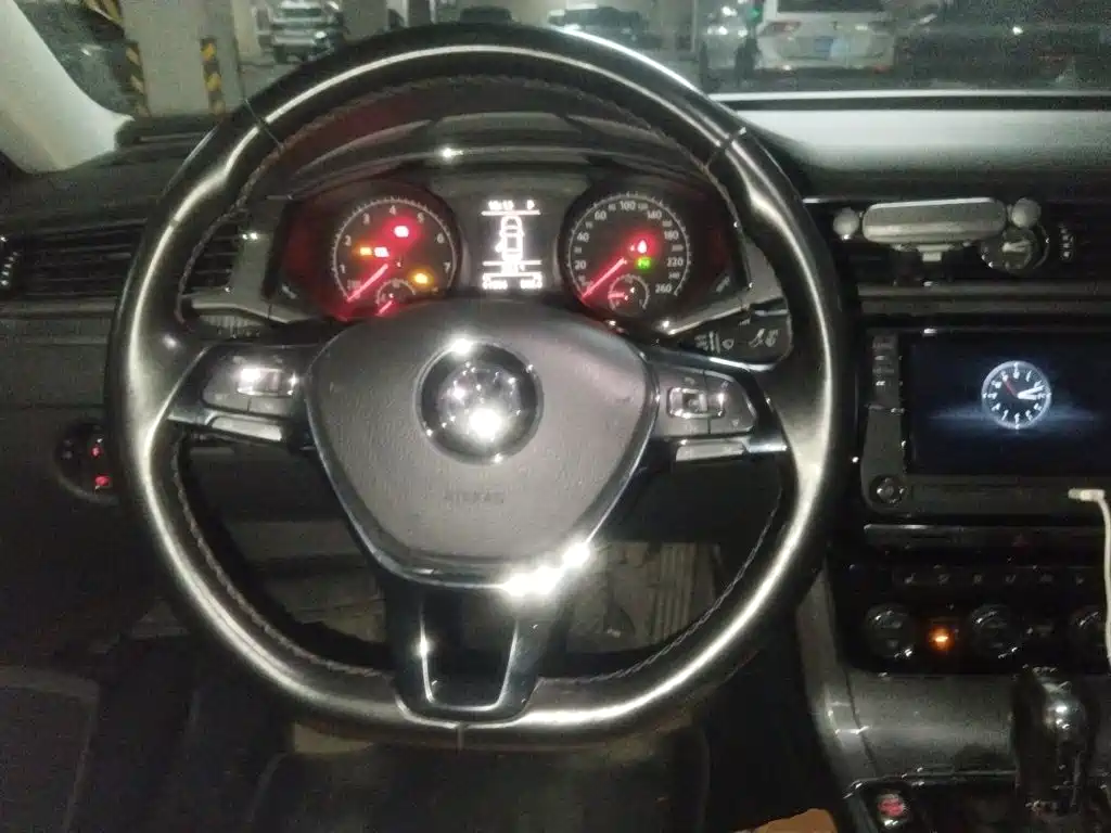 Volkswagen Passat — миниатюра 11