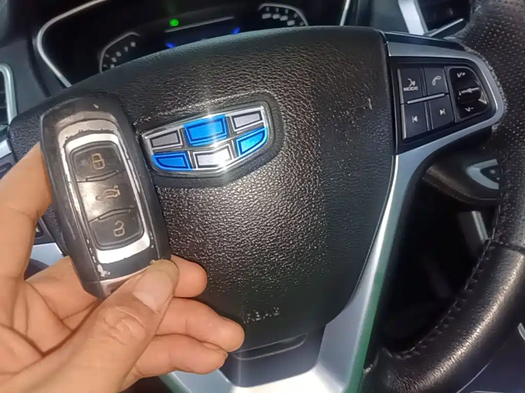 Geely Vision X6 — миниатюра 9