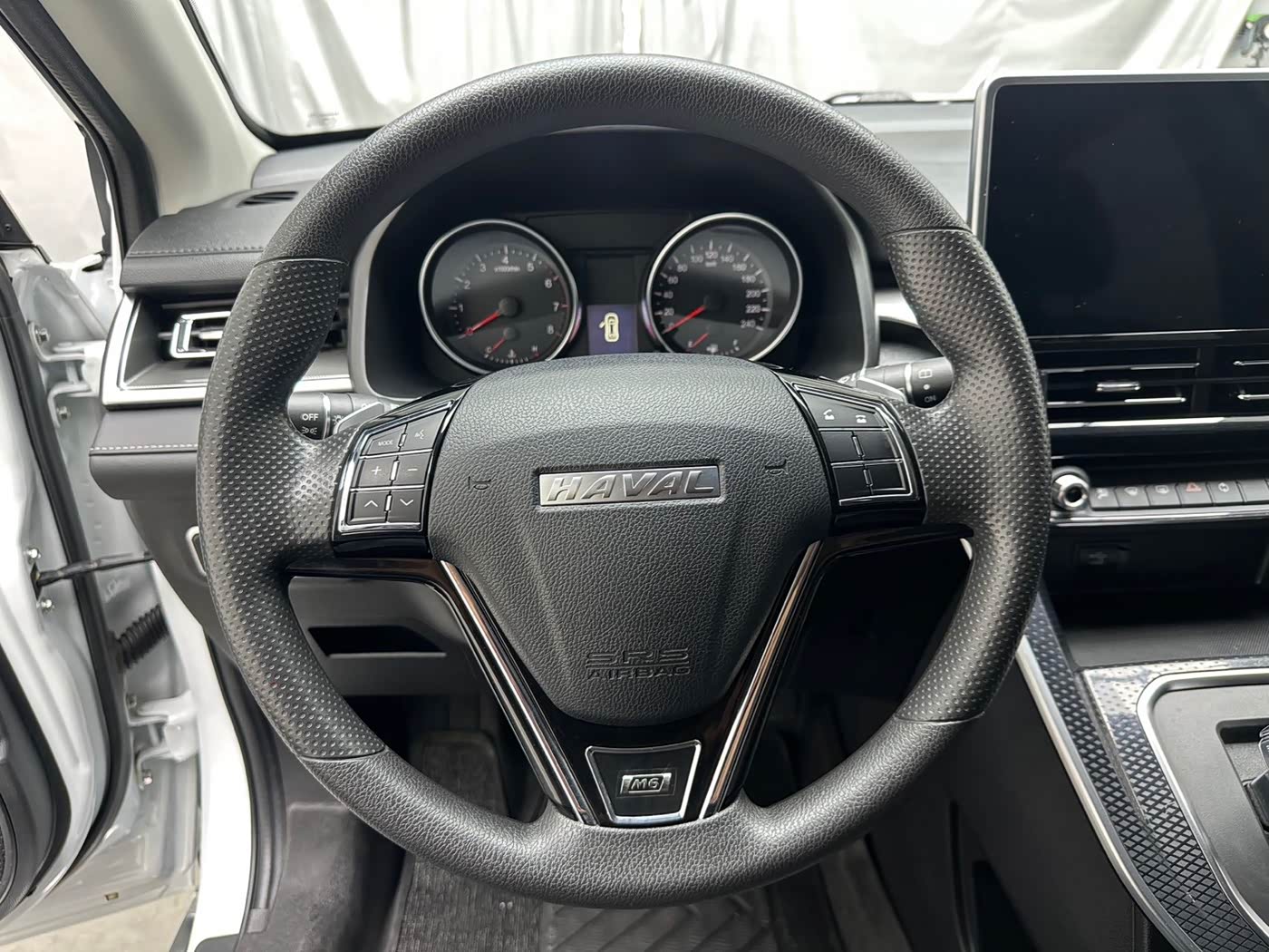 Haval Haval M6 1.5 л 2022 г. Белый, пробег 34000 км