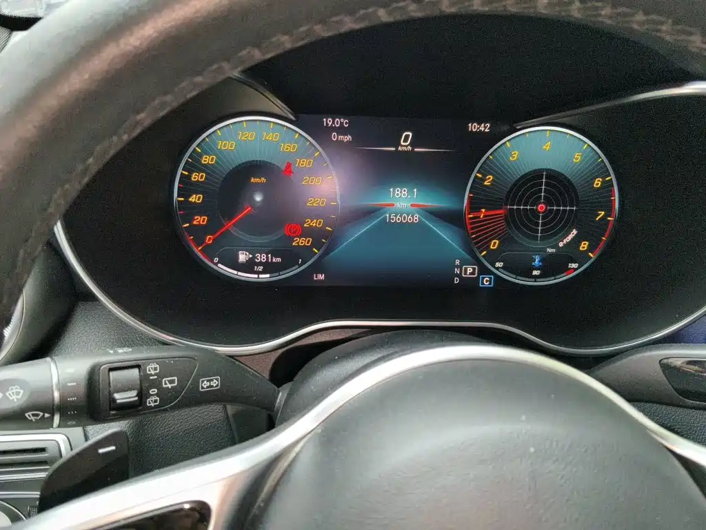 Mercedes-Benz GLC — миниатюра 12