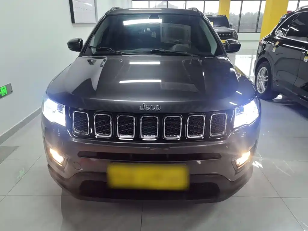 Jeep Compass — миниатюра 3