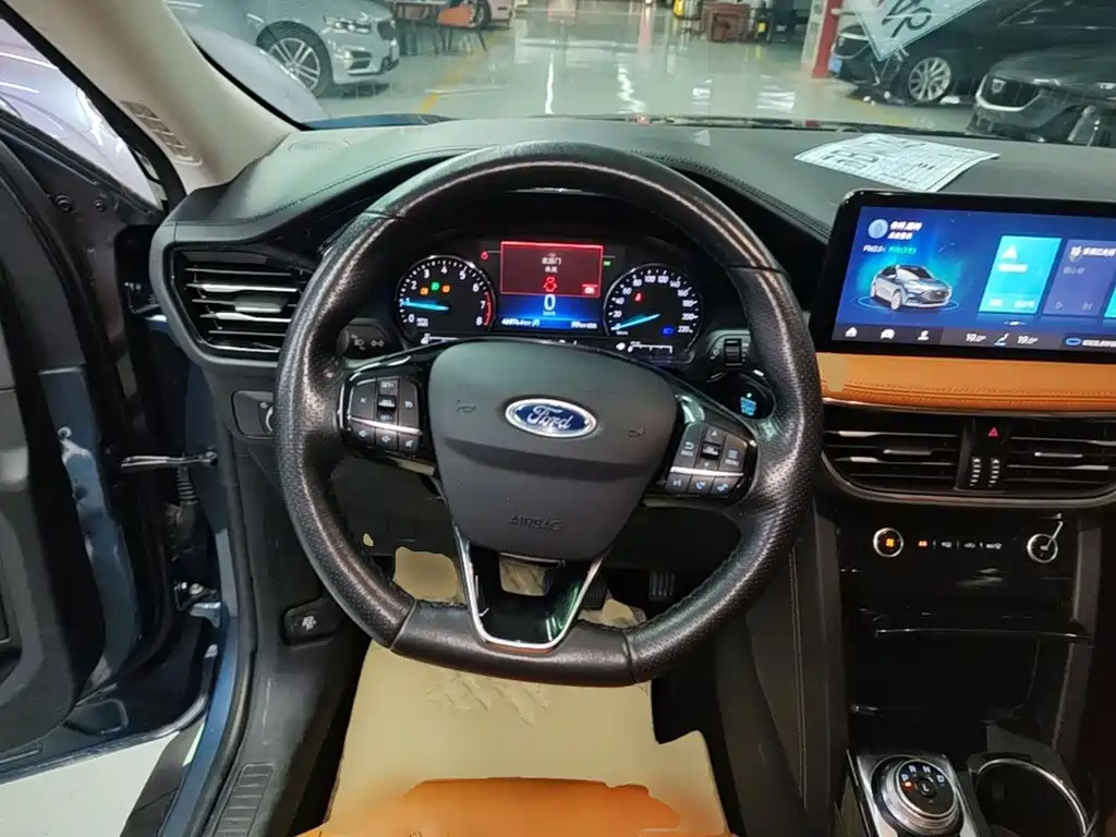 Ford Escape — миниатюра 11