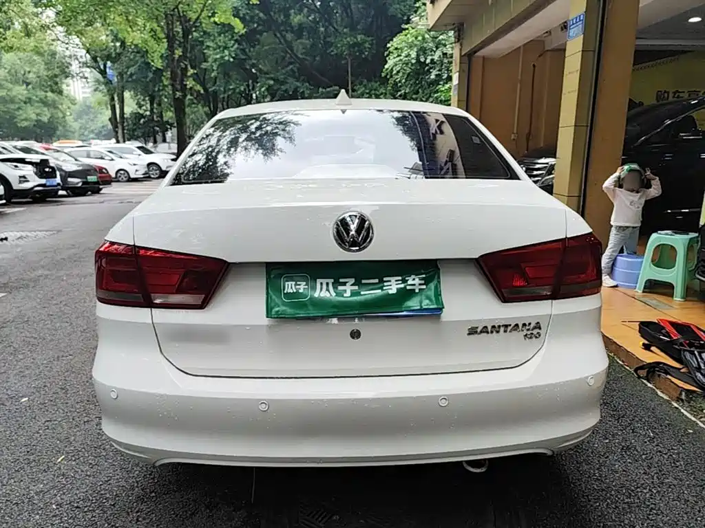 Volkswagen Santana — миниатюра 6