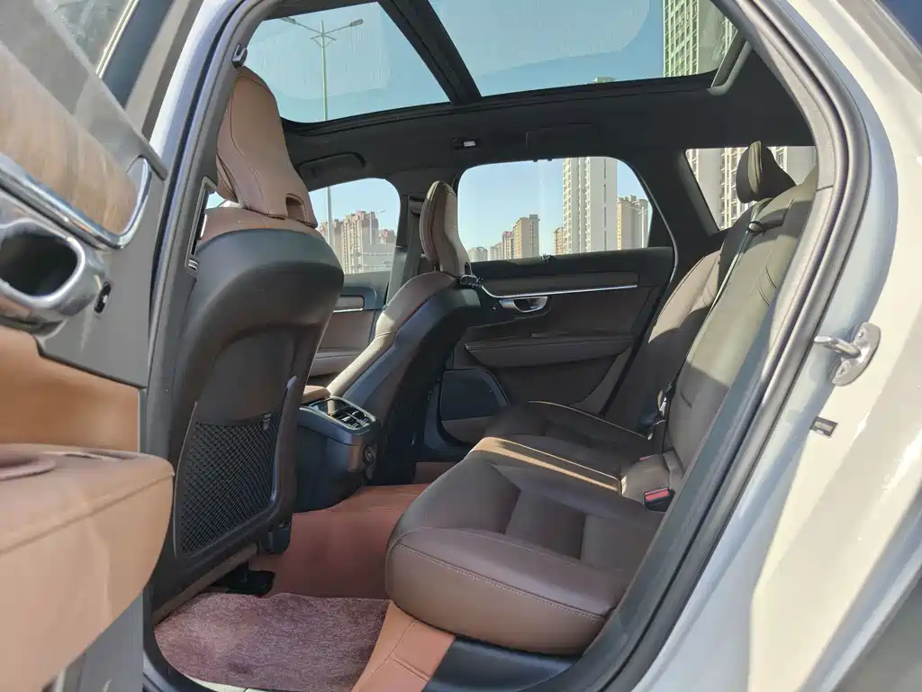 Volvo V90 — миниатюра 6