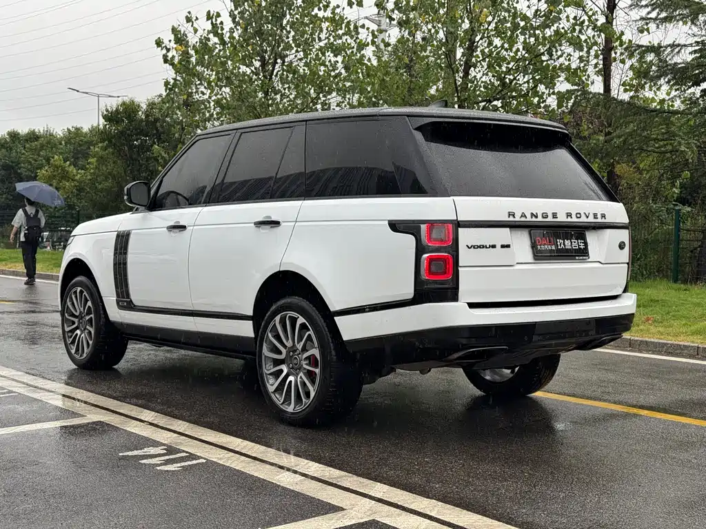 Land Rover Range Rover — миниатюра 5