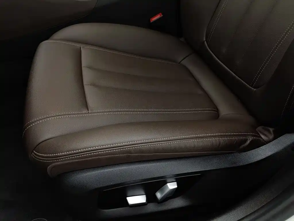 BMW 5 Series — миниатюра 20