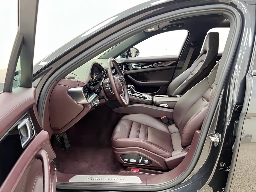 Porsche Panamera — миниатюра 10