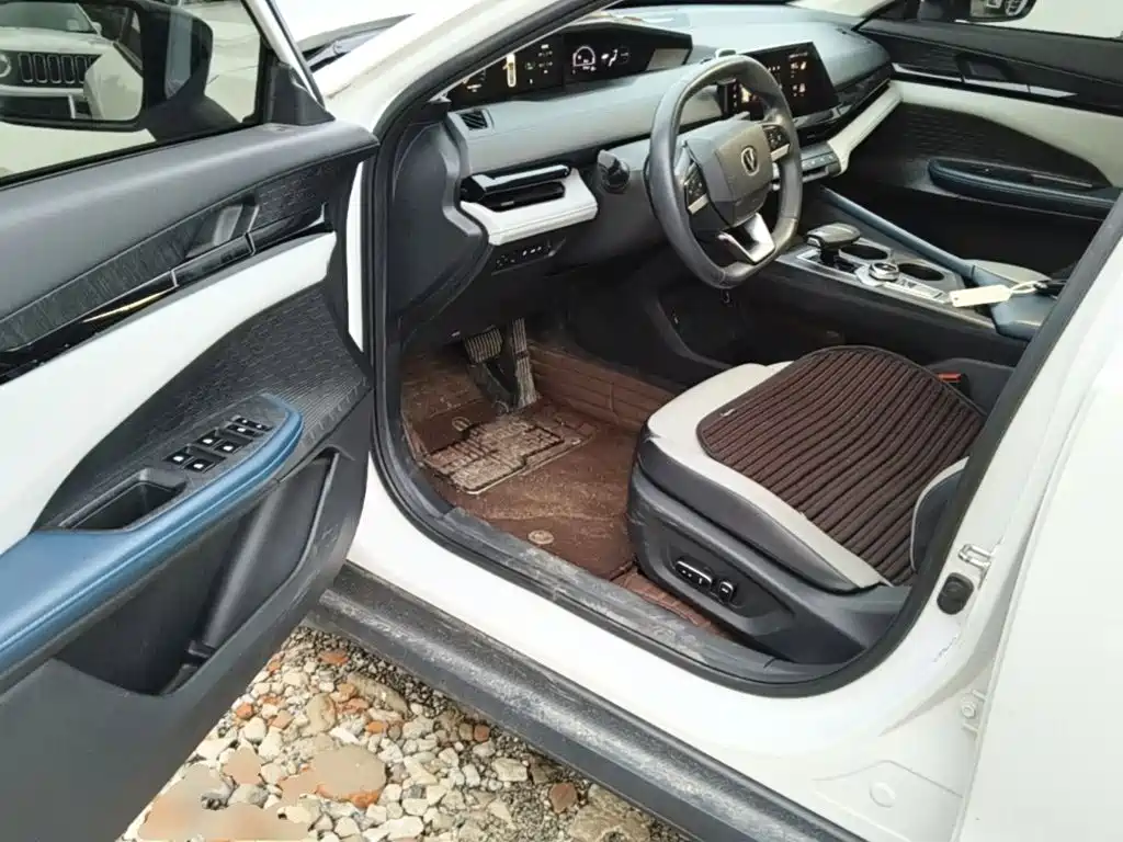 Changan UNI-V iDD — миниатюра 16
