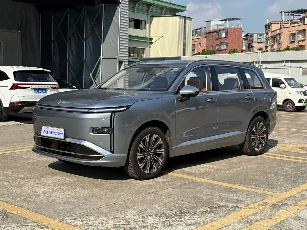 Wuling Xingguang L