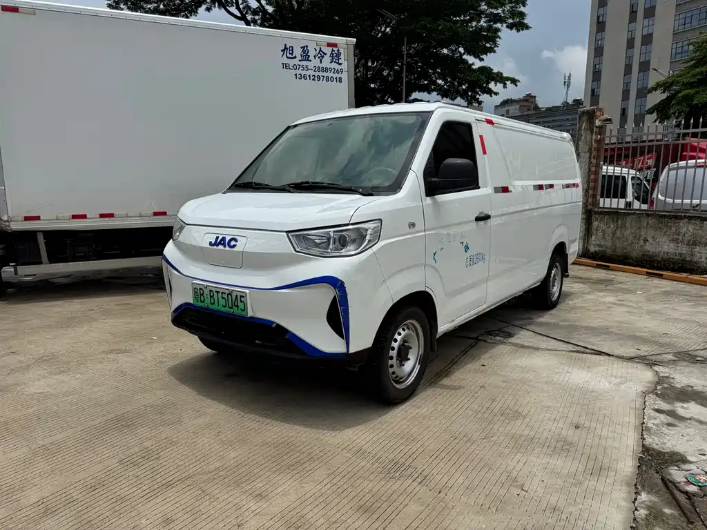 JAC Bluecat