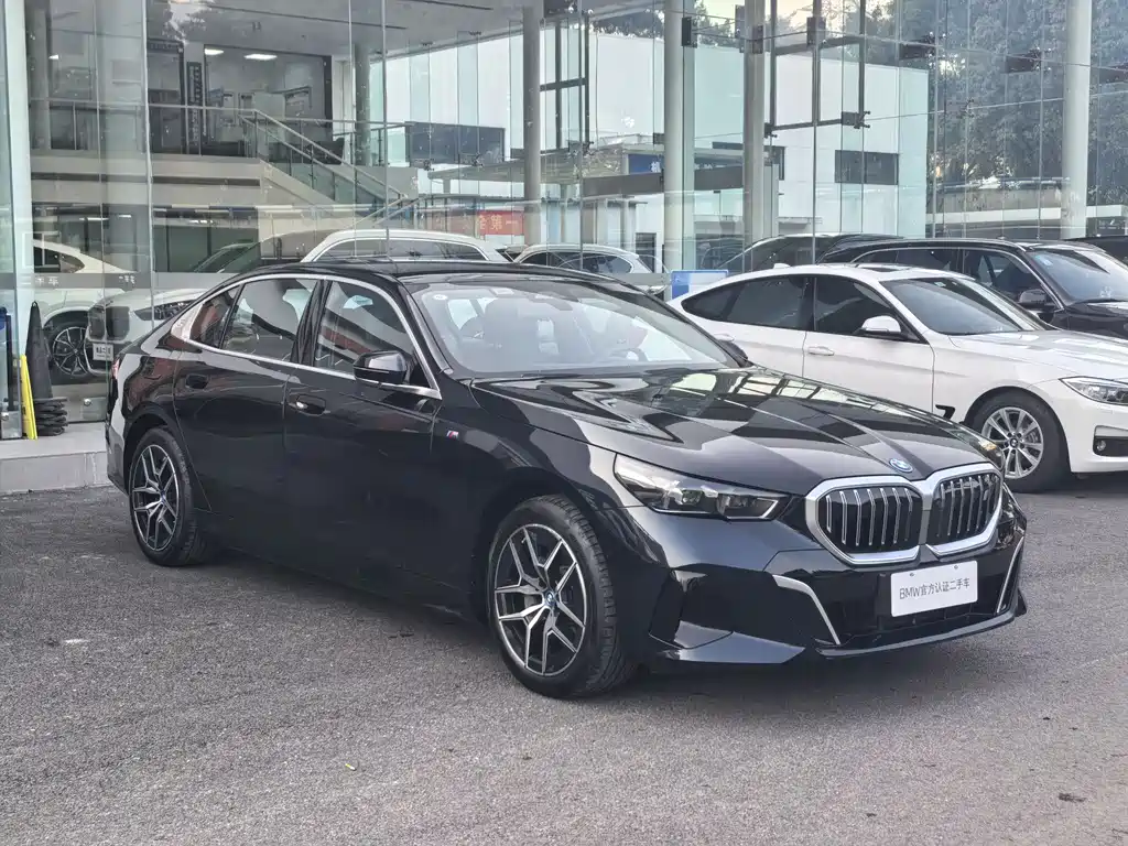 BMW I5