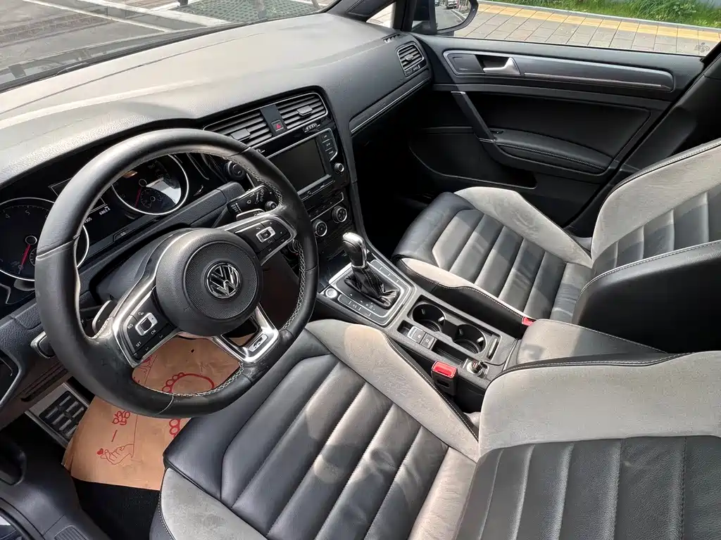 Volkswagen Golf — миниатюра 3