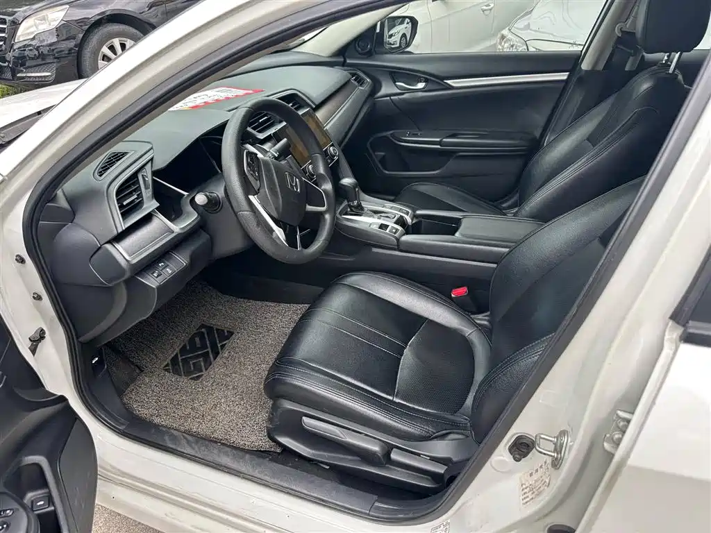 Honda Civic 2019 220TURBO CVT V