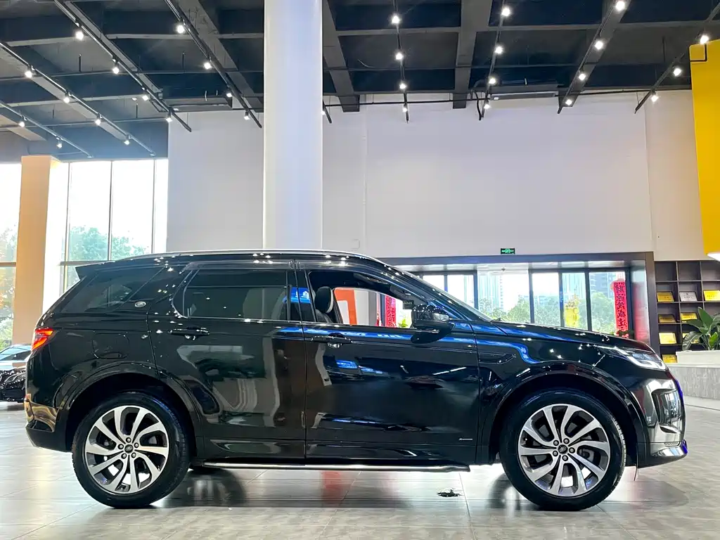 LAND ROVER DISCOVER SPORTS