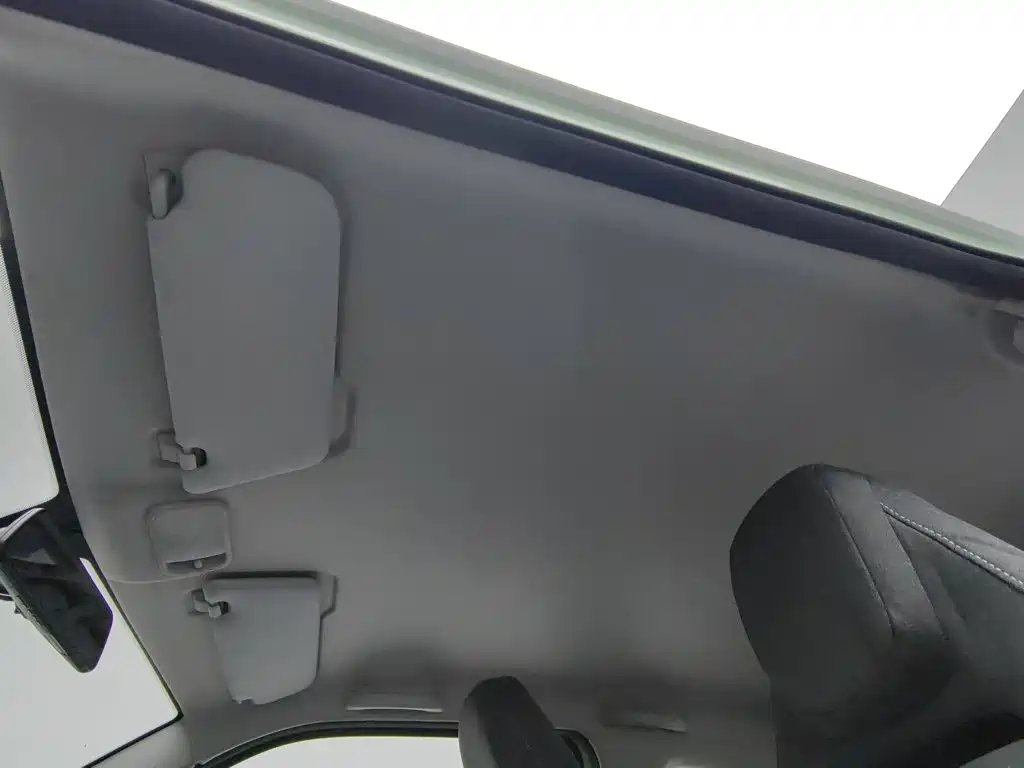 Wuling MINIEV — миниатюра 14