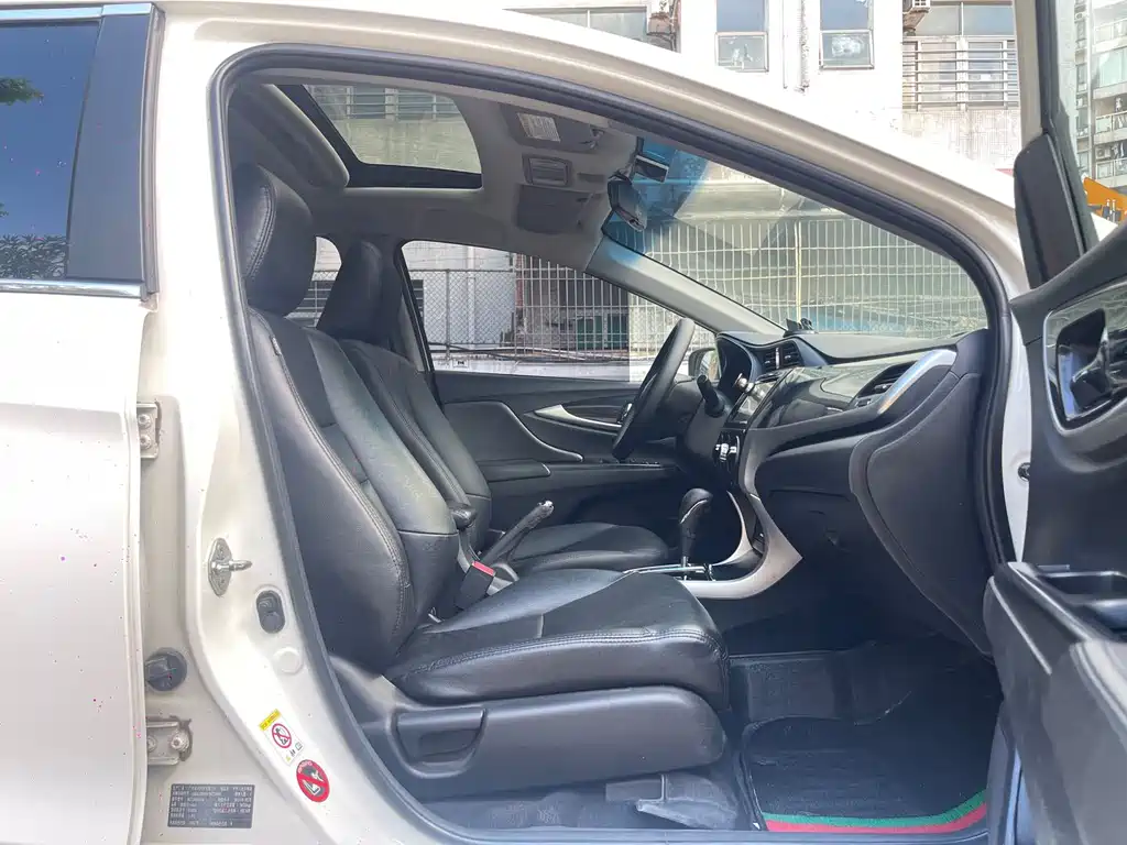 Honda Crider 2015 1.8L AT Luxury