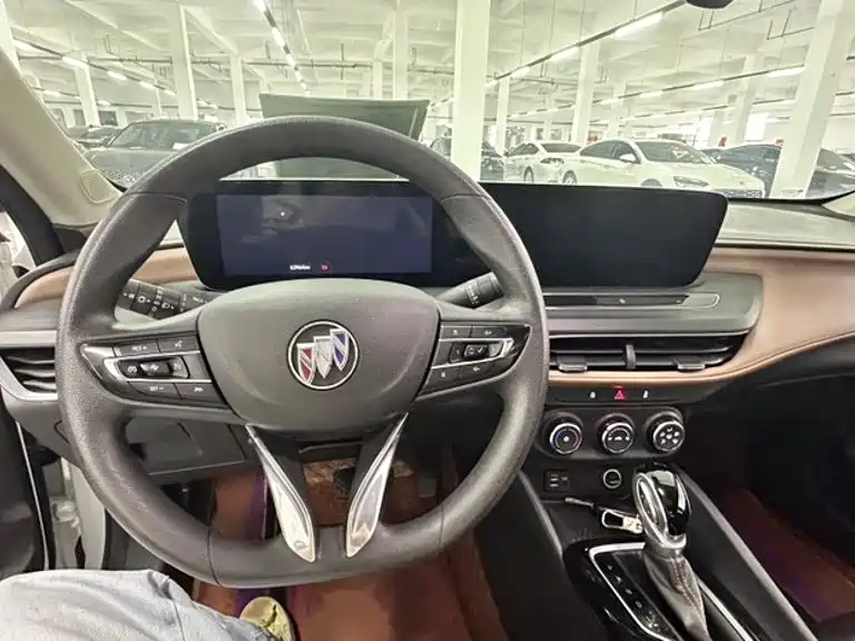 Buick Verano — миниатюра 9