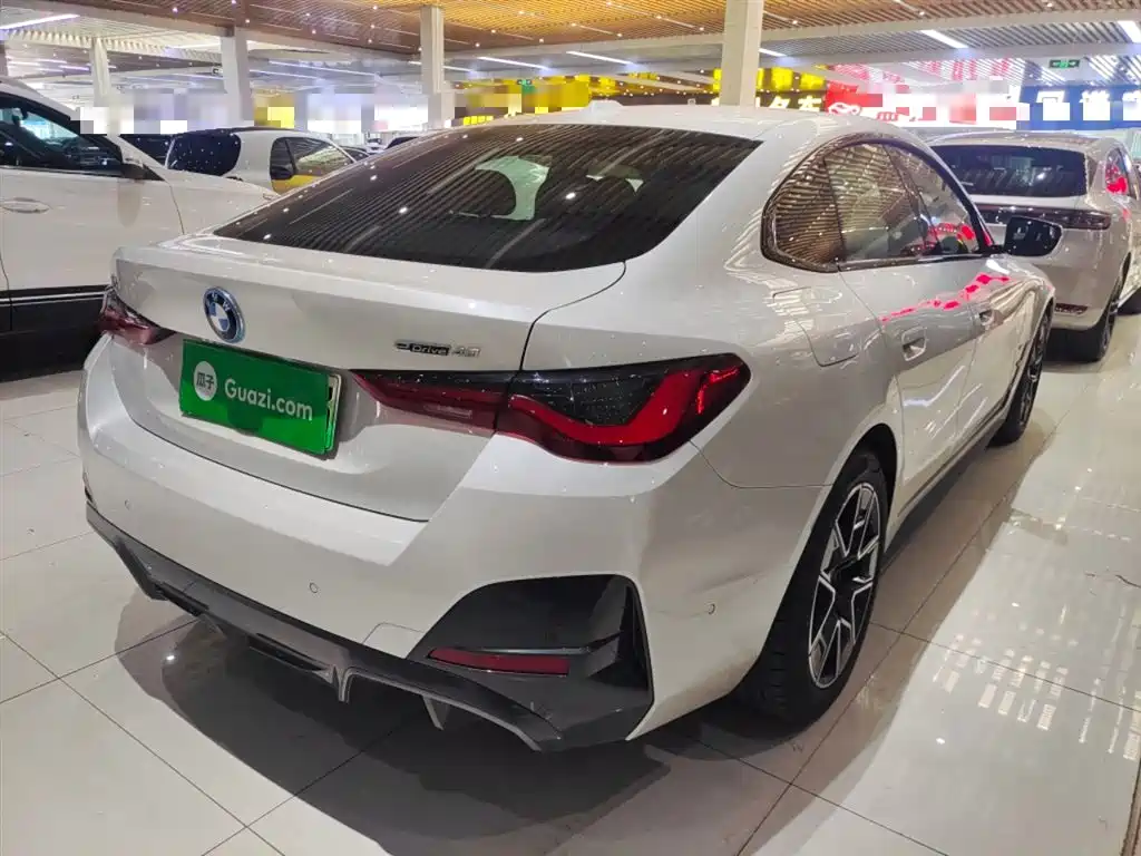 BMW i4 2022 eDrive40