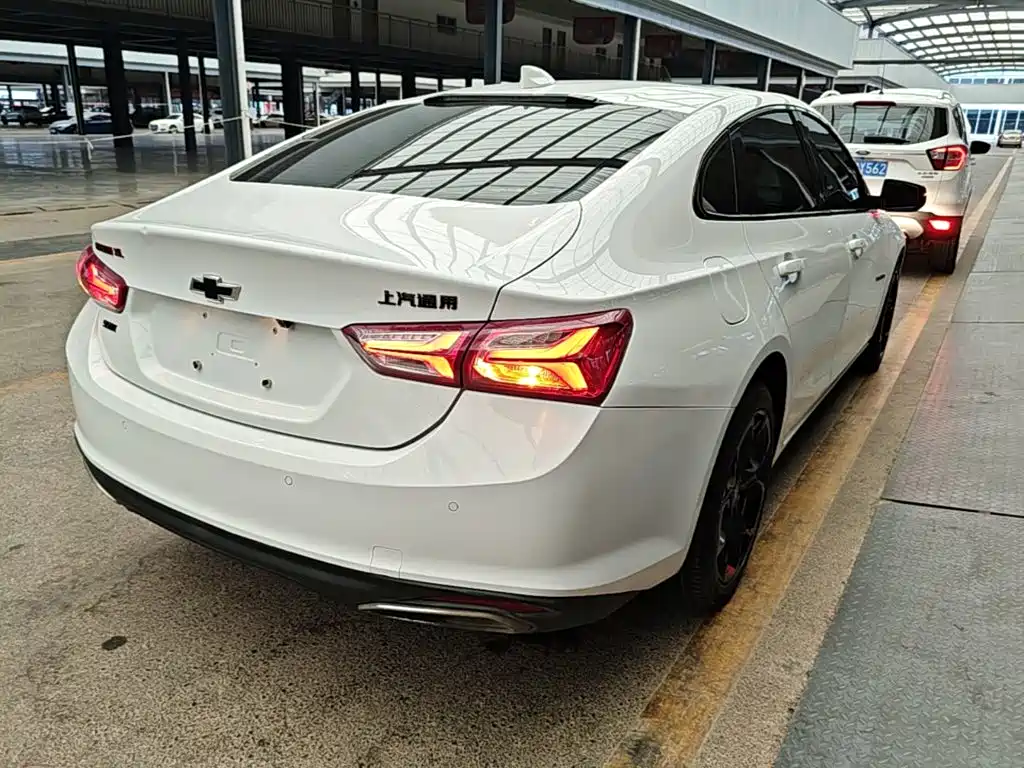 Chevrolet Malibu XL — миниатюра 8