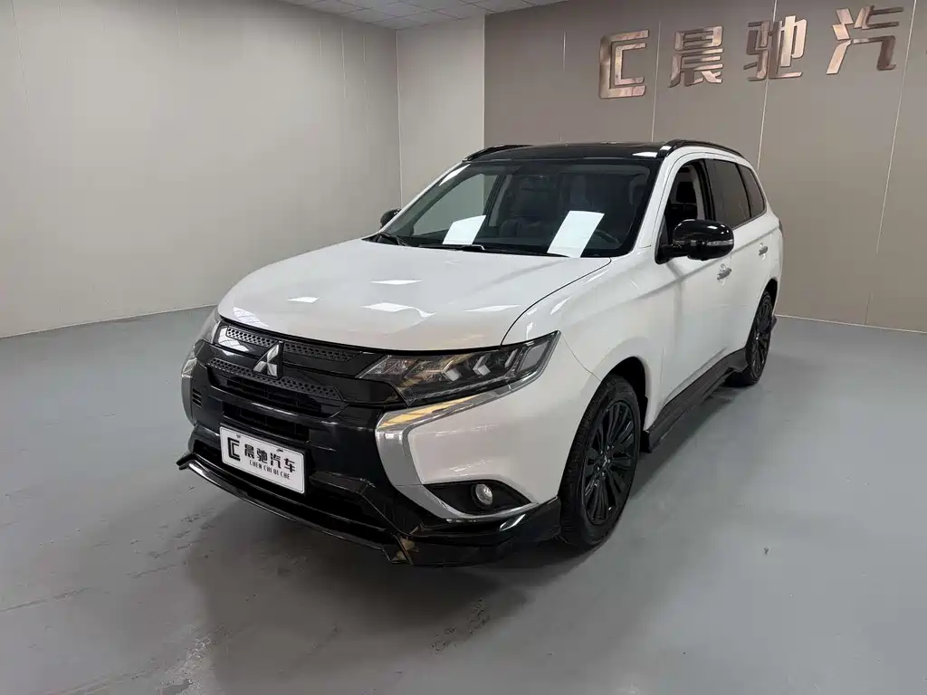 Купить Mitsubishi Outlander