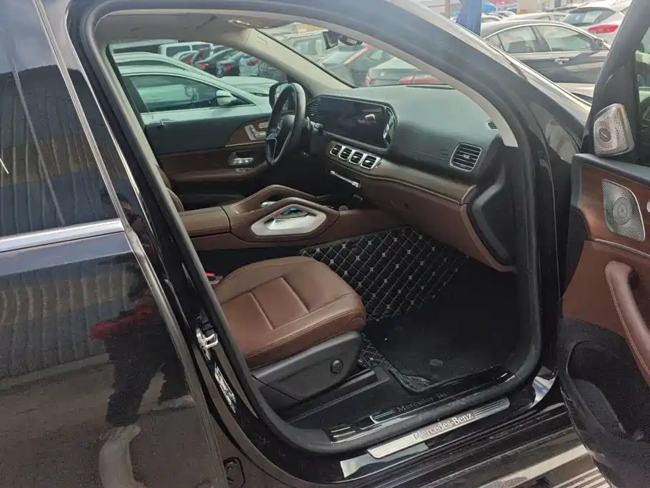 Mercedes-Benz GLE New Energy — миниатюра 8