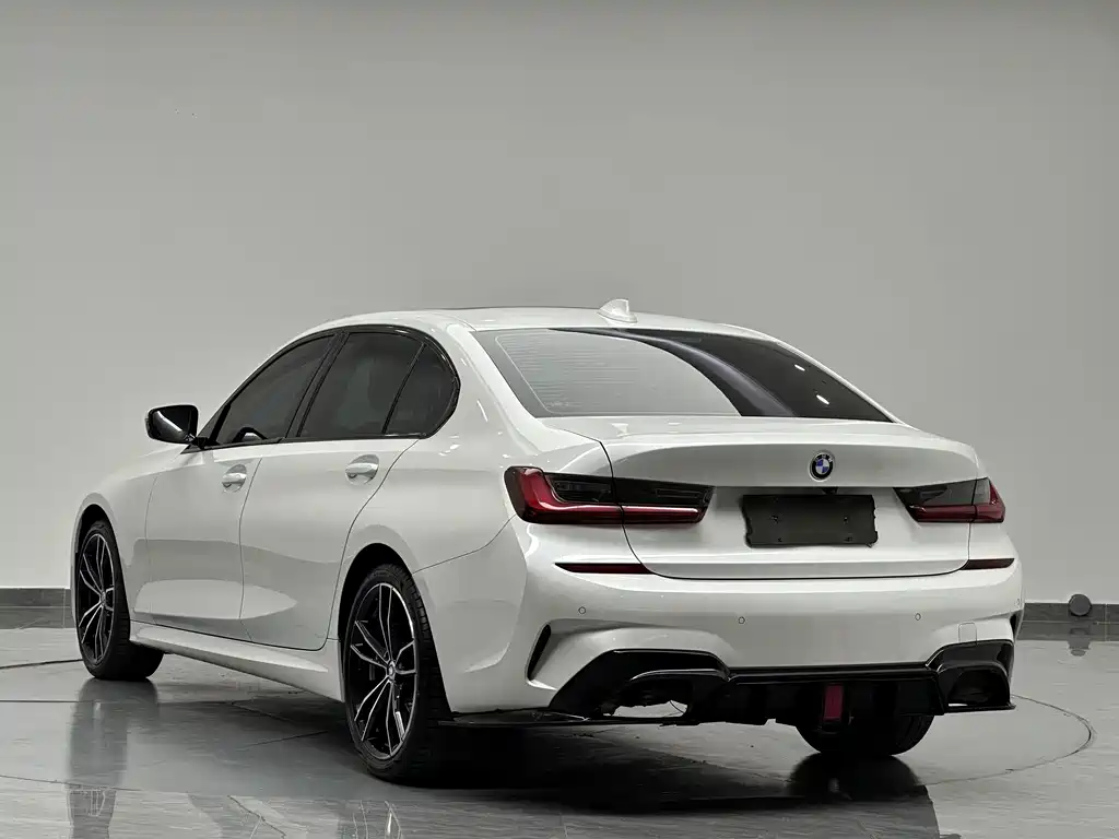 BMW 3 Series — миниатюра 6