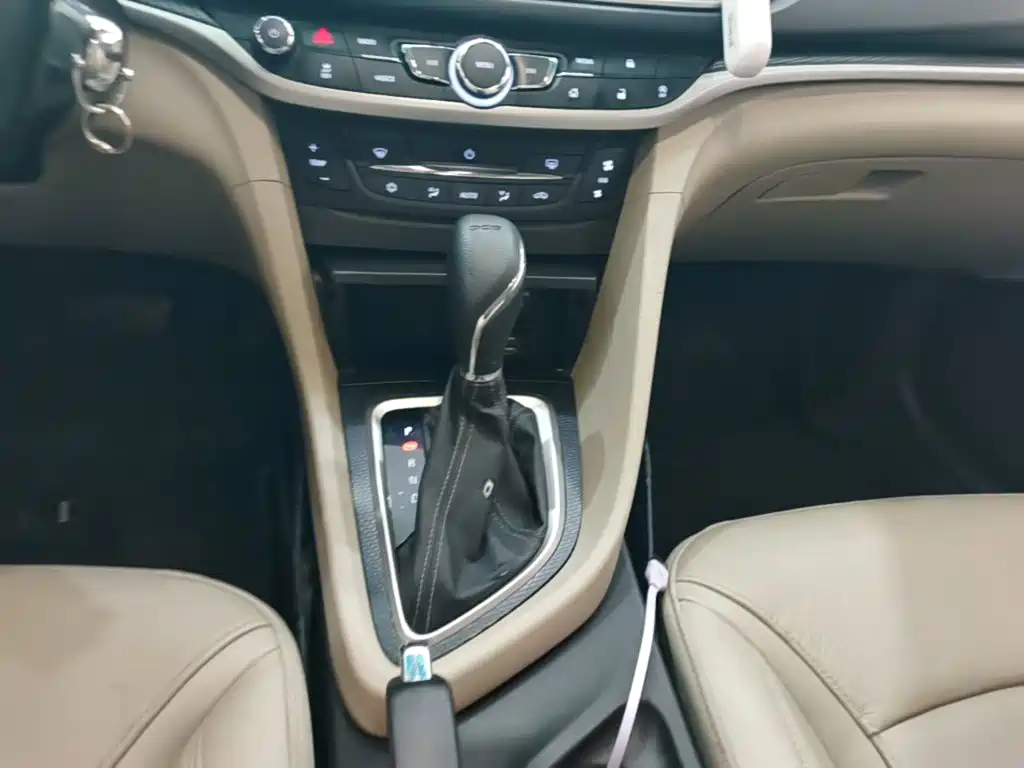 Buick Excelle — миниатюра 14