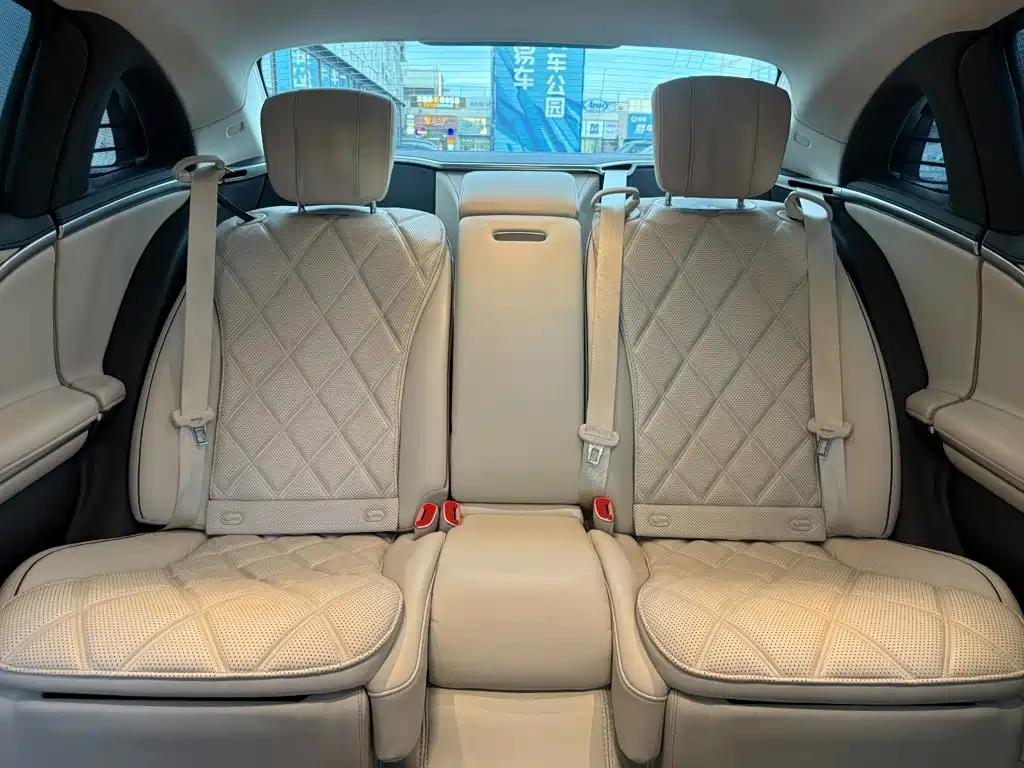 Mercedes-Benz S-Class — миниатюра 35