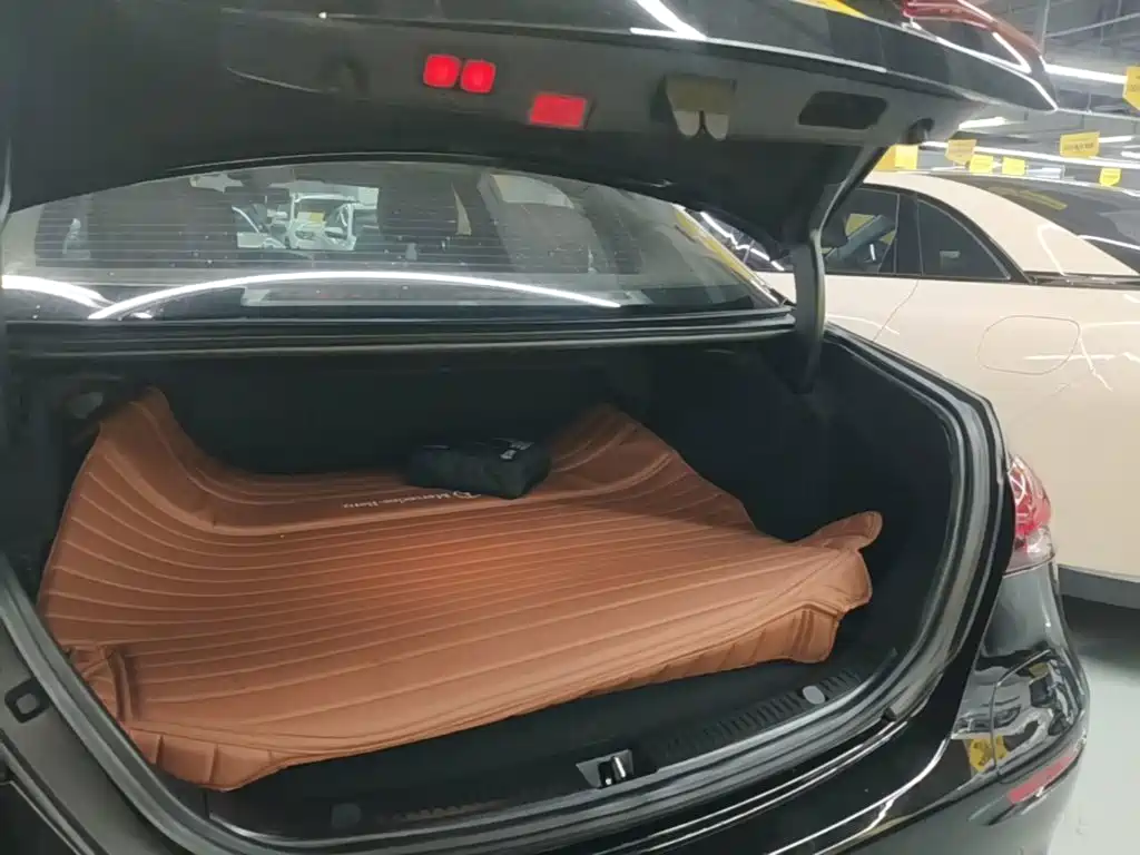 Mercedes-Benz E-Class New Energy — миниатюра 19