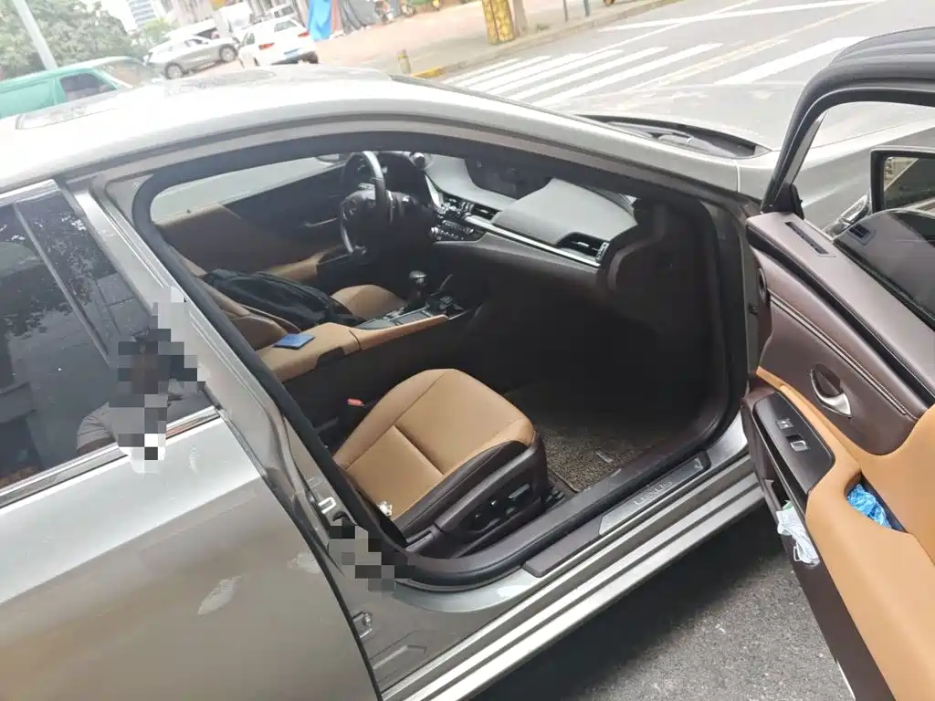 Lexus ES — миниатюра 18