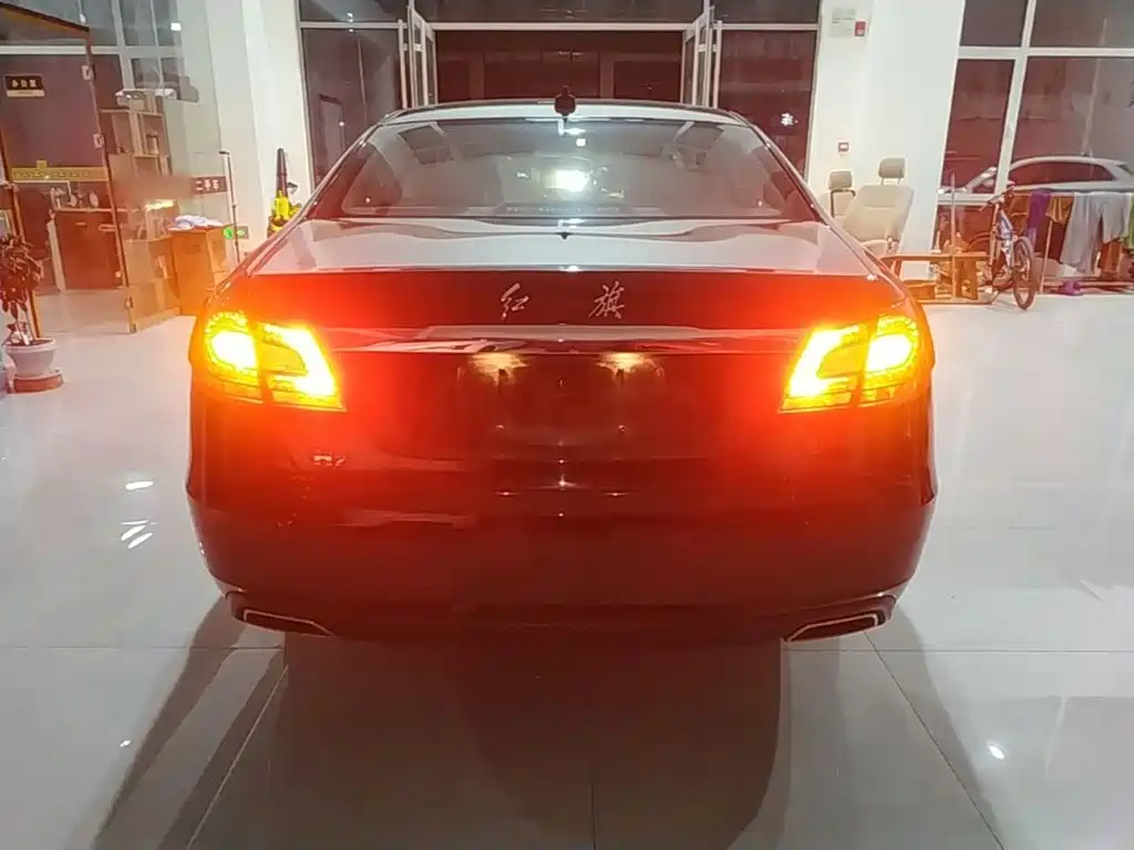 Hongqi Hongqi H7 — миниатюра 6