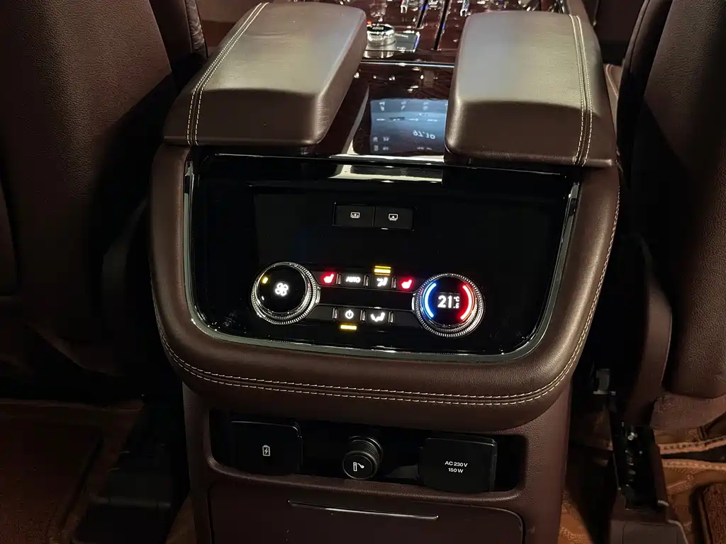 Lincoln Navigator — миниатюра 19
