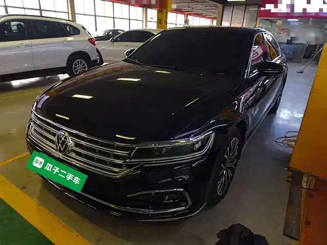 VOLKSWAGEN HUIANG