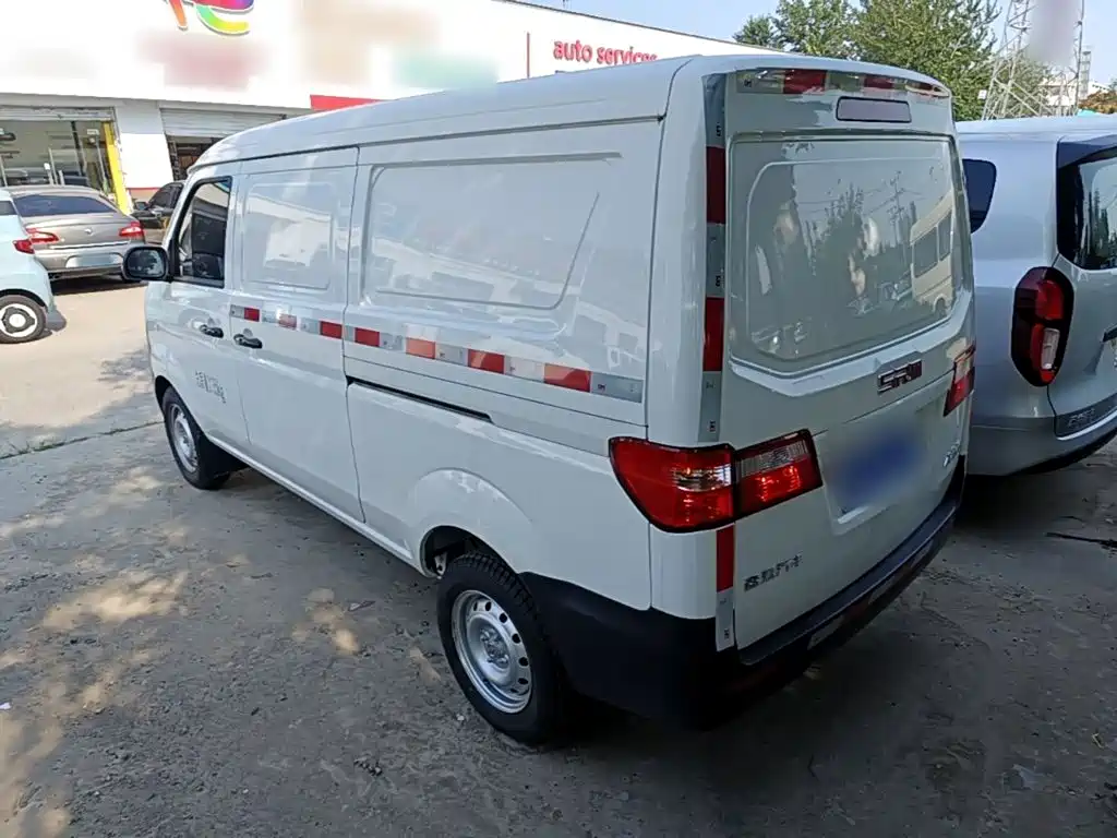 Jinbei X30 2024 1.5L Champion 2/5 мест