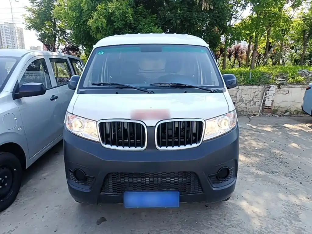 Jinbei X30 2024 1.5L Champion 2/5 мест