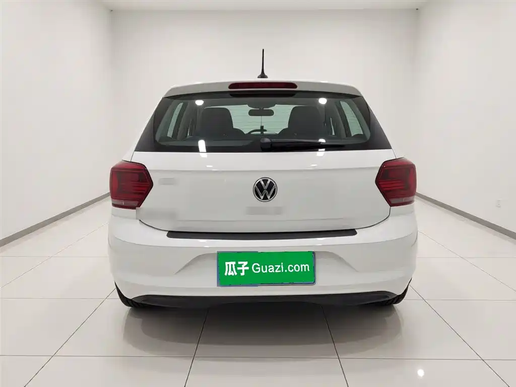 Volkswagen Polo - фото 6