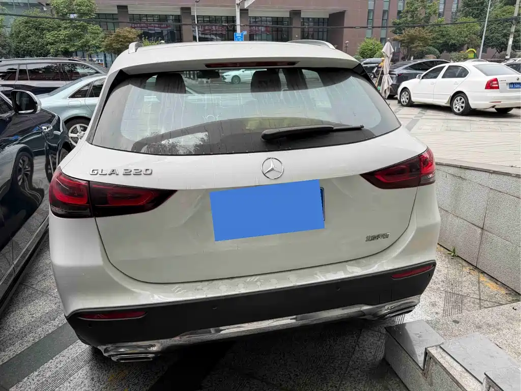 Mercedes-Benz GLA 2022 GLA 220