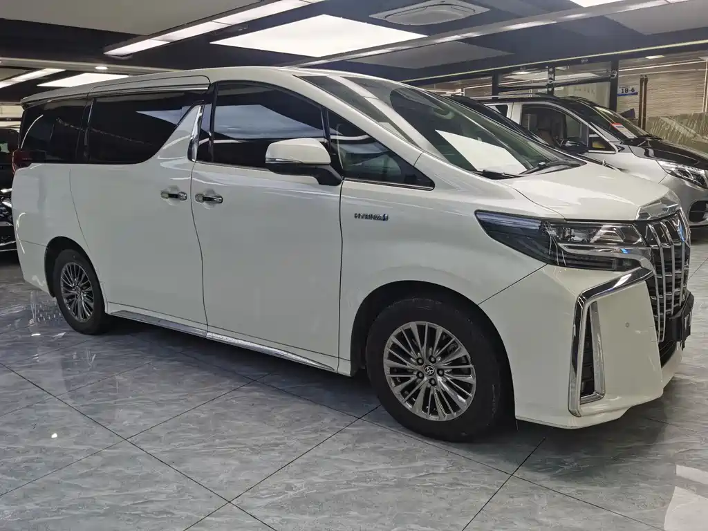 Toyota Alphard 2021 2.5L Luxury