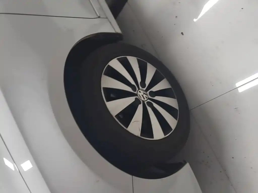 Volkswagen Sagitar — миниатюра 23