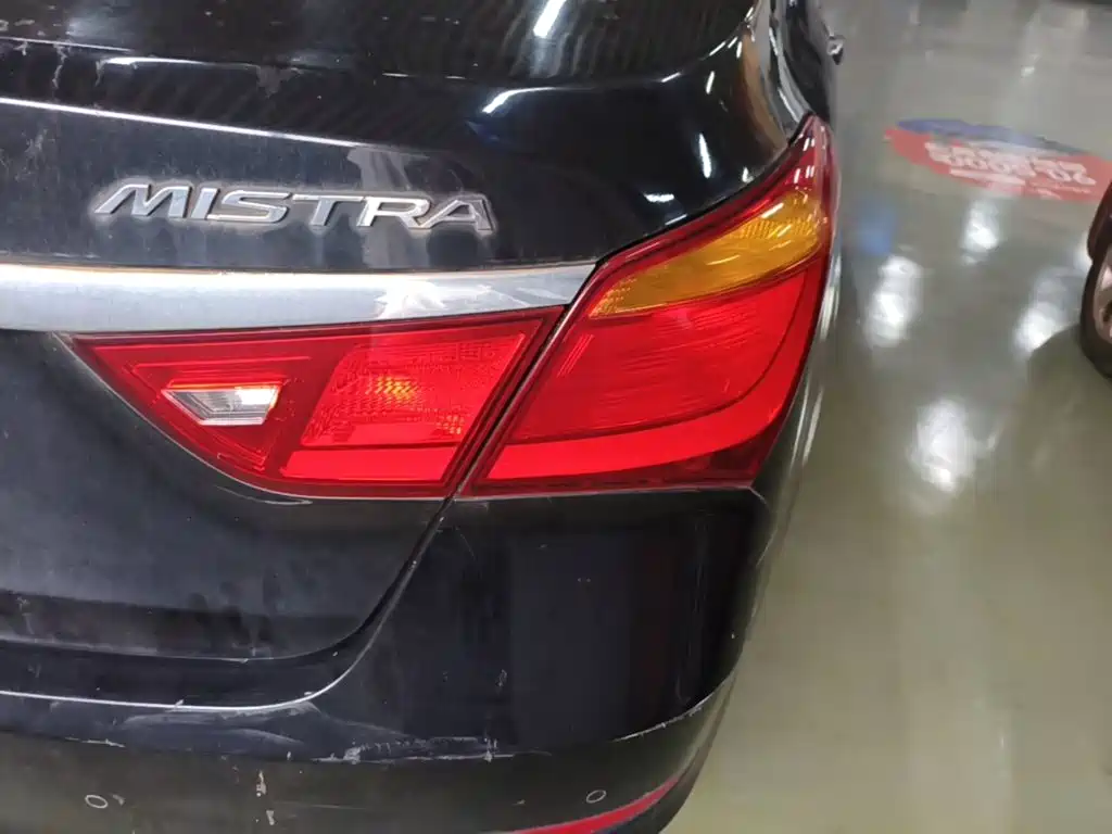 Hyundai Mistra — миниатюра 8