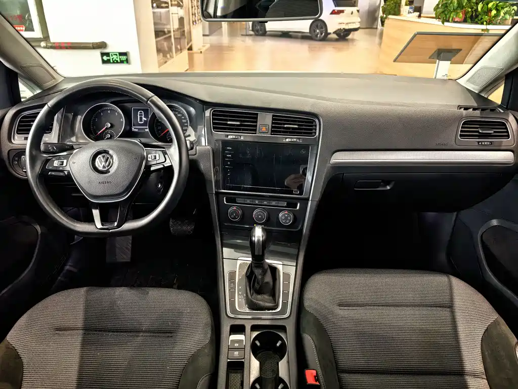 Volkswagen Golf — миниатюра 7