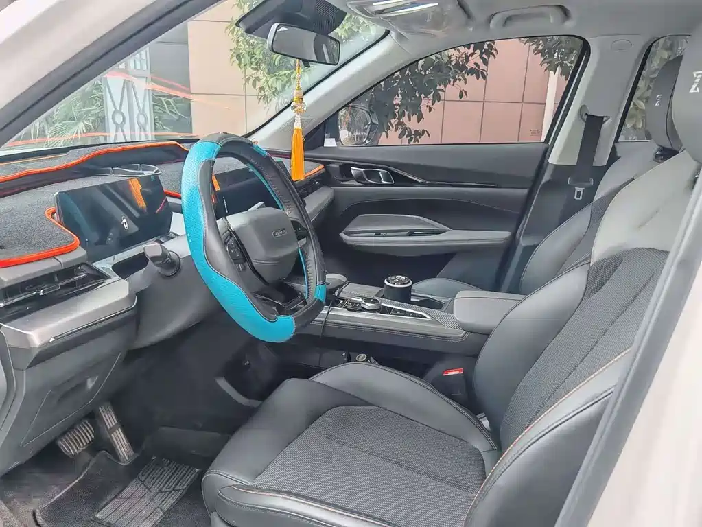 CHANGAN CHANGAN AUCHAN Z6