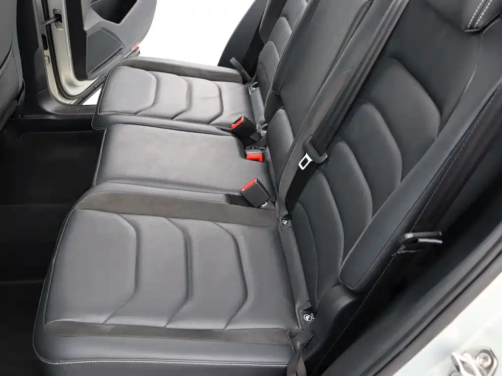 Volkswagen Tiguan L — миниатюра 15