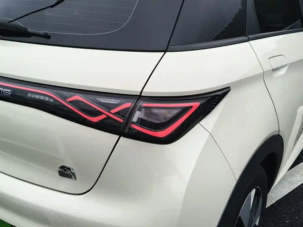 BYD Dolphin — миниатюра 8