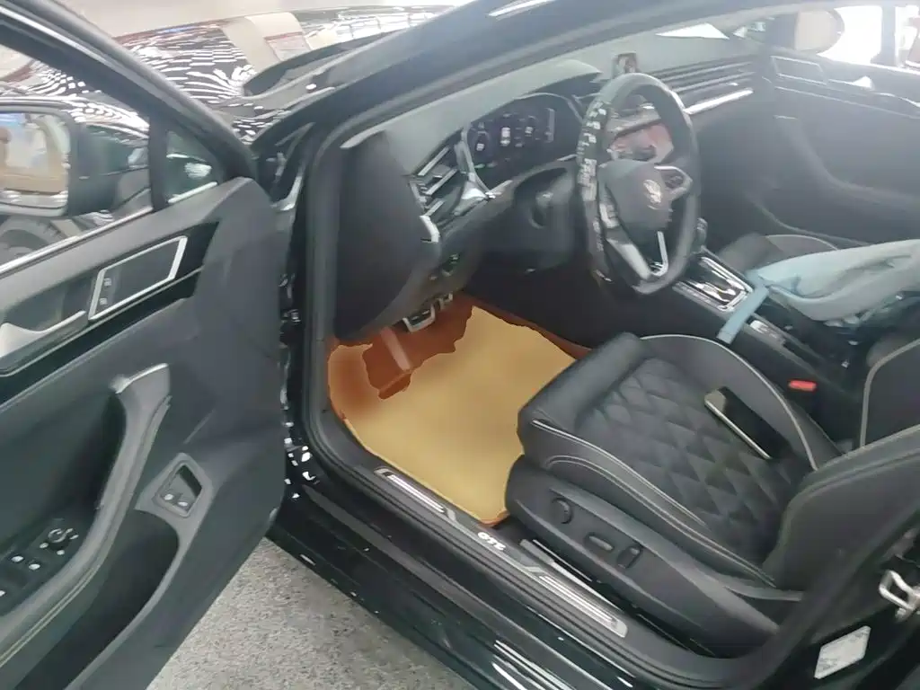 Volkswagen Magotan PHEV — миниатюра 16