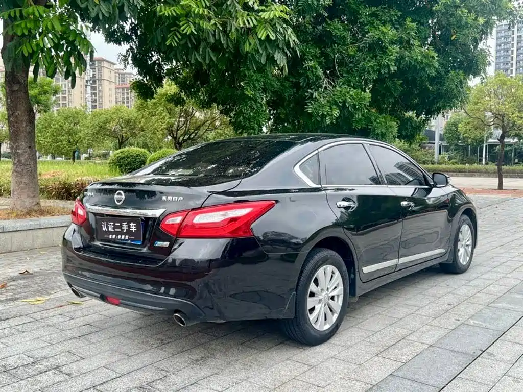 Nissan Teana — миниатюра 7