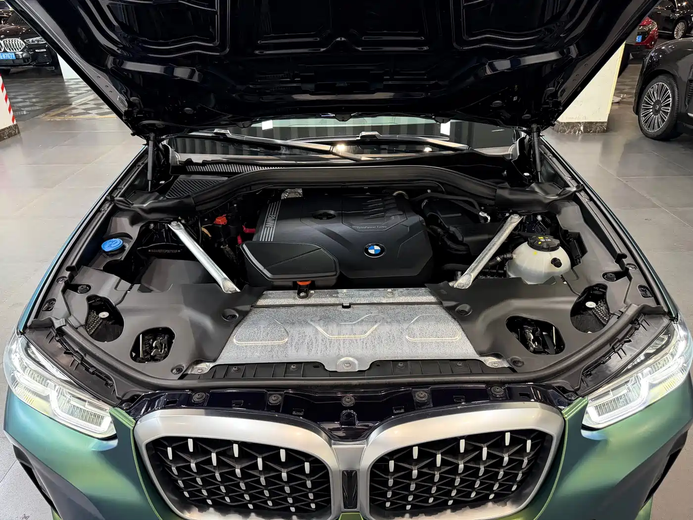 BMW X4 id 4653849 из Китая 12